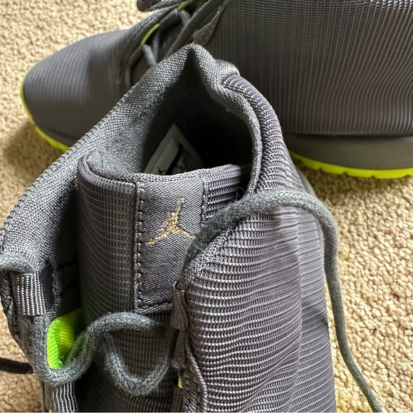 NIKE AIR JORDAN FUTURE DARK GREY - Picture 6 of 8